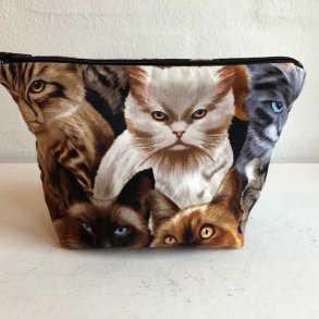 Kosmetikpung med katte