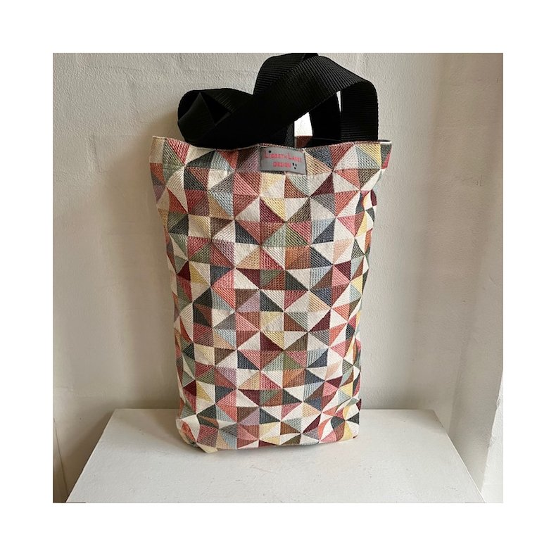 Shopping bag , net , mulepose i gobelin med motiver af firkanter med trekanter indeni. 