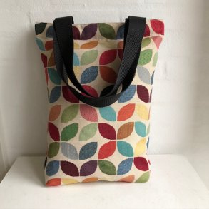 Shopping bag , net , indk�bstaske i gobelin i mange farver og motiv af blade.