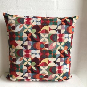 Pude/ sofapude /designpude i gobelin med retro m�nster med firkanter.