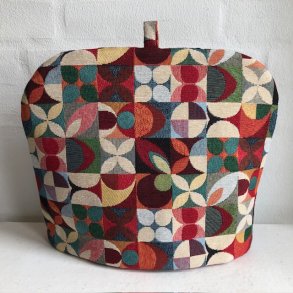 Teh�tte i gobelin med retro m�nster med firkanter.